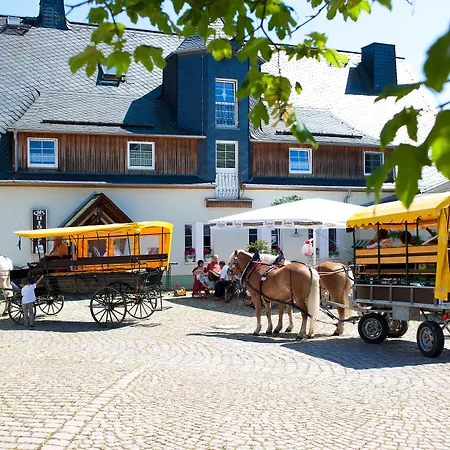 Gutshof - Laendlich Geniessen - Geschaeftlich Gut Ankommen Hotel