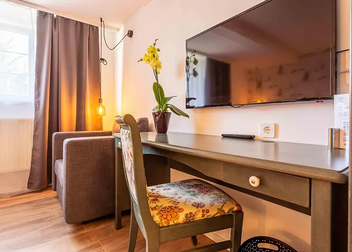 Gutshof 3* Hartenstein (Saxony)